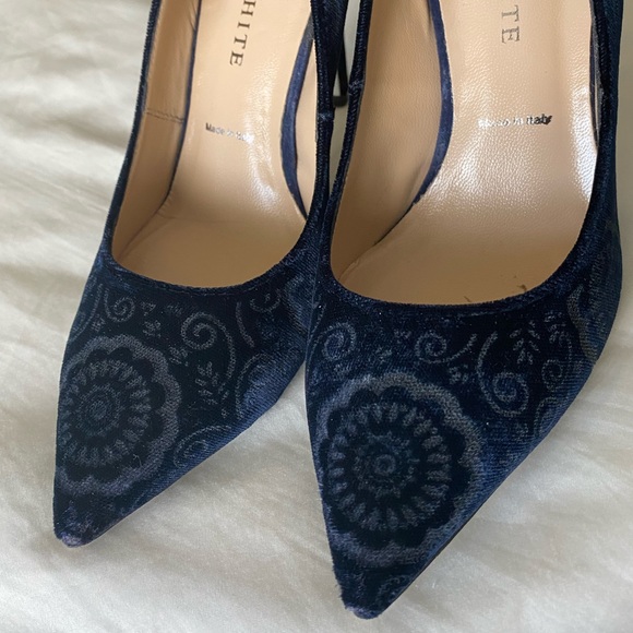 Ron White Navy “Shana” Stiletto Velvet Pump - Picture 2 of 7